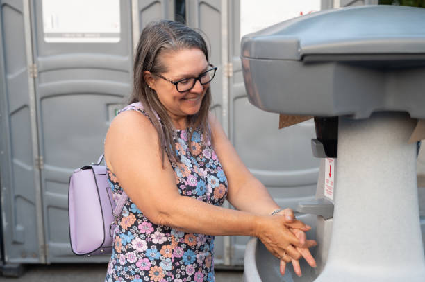 Best High-end porta potty rental  in Fuller Heights, FL